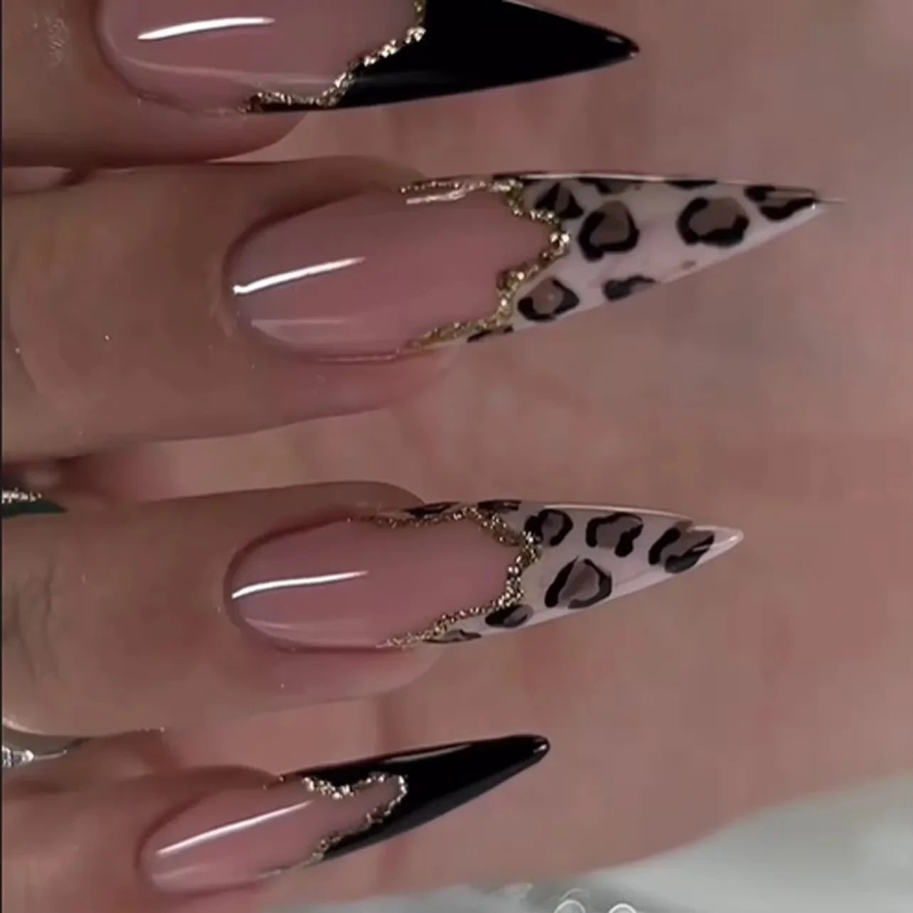 Leopard Print Long Pointed Fake Nails Cherry Flower Star Love Heart Ballet False Nails Art Charms Almond Press on Nails Manicure