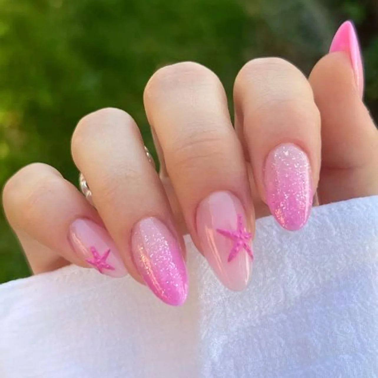 3D Clear Shell Pattern Silver Glitter French Nail Art Summer Fashion False Nails Detachable Finished Fake Nails Press on Nails