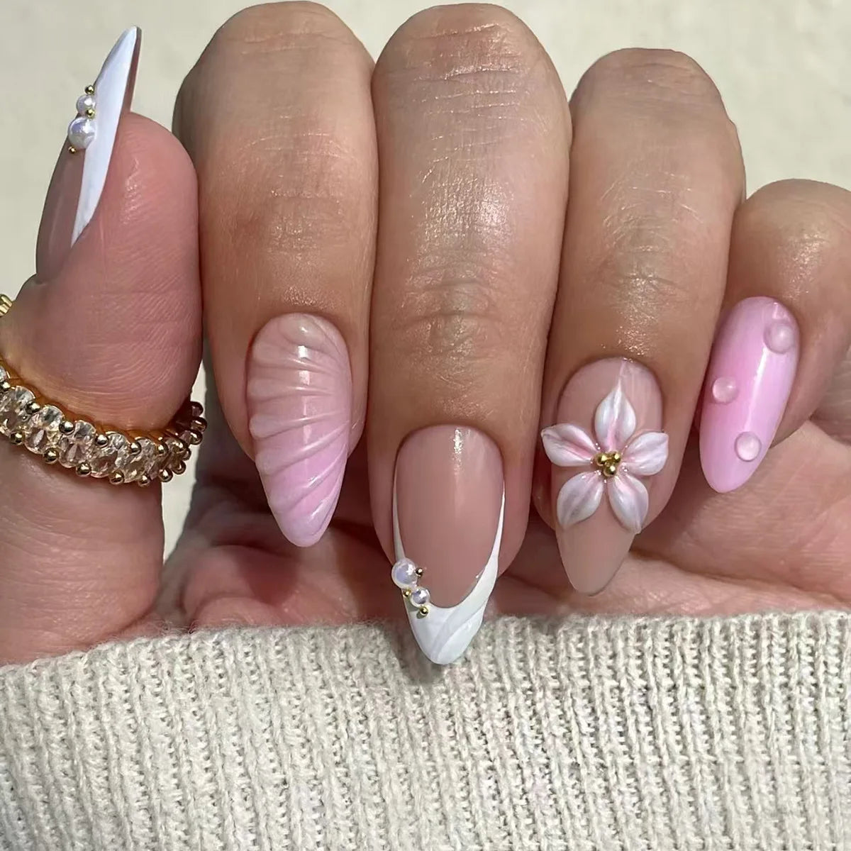 24Pcs Sweet Cool Almond Nail Set Press on Acrylic Nails 3D Floral Butterfly Fake Nail Full Cover French Tip Artificial Nails Art
