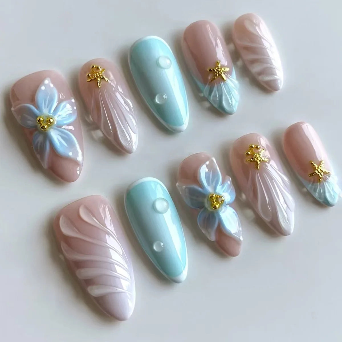 24Pcs Sweet Cool Almond Nail Set Press on Acrylic Nails 3D Floral Butterfly Fake Nail Full Cover French Tip Artificial Nails Art