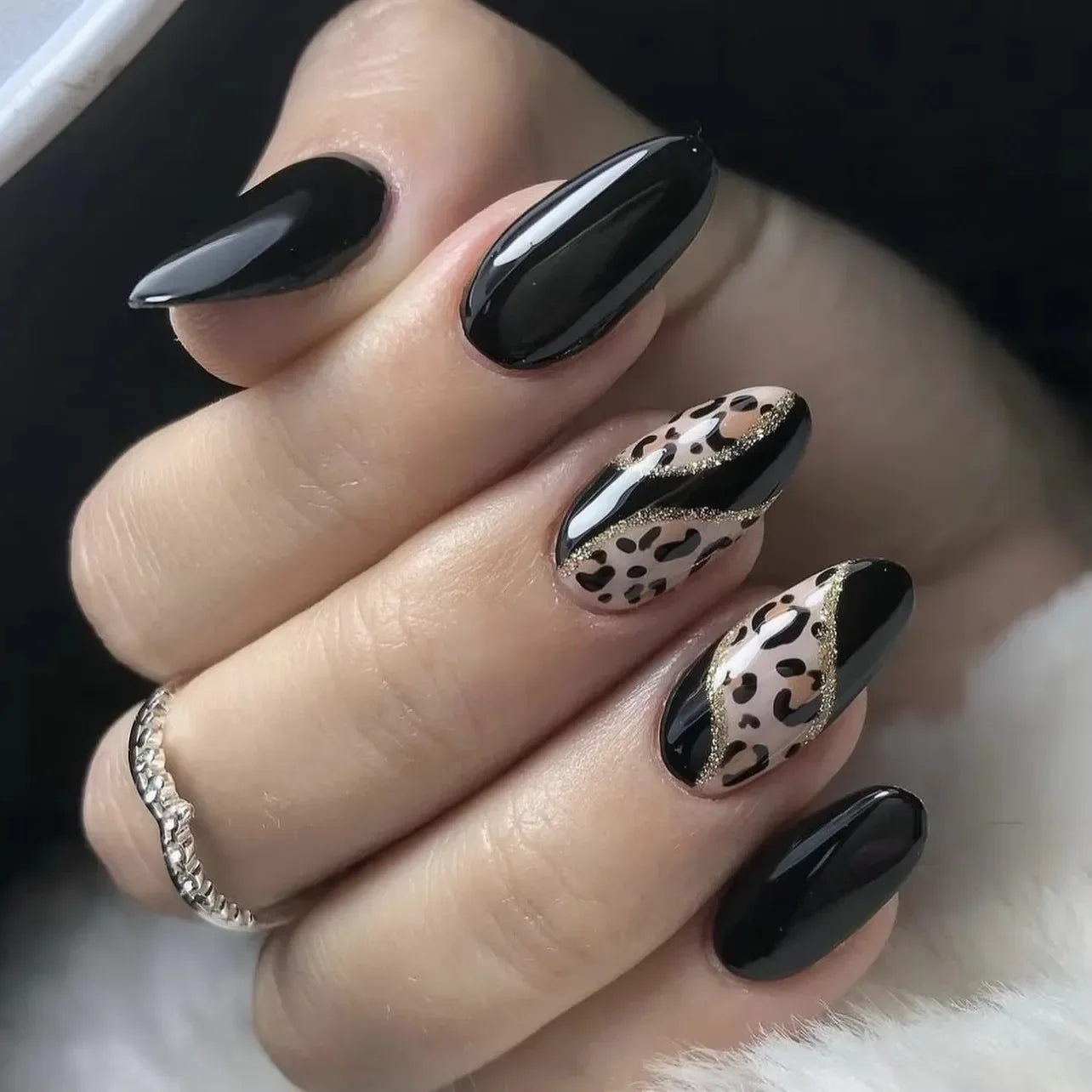 Leopard Print Long Pointed Fake Nails Cherry Flower Star Love Heart Ballet False Nails Art Charms Almond Press on Nails Manicure