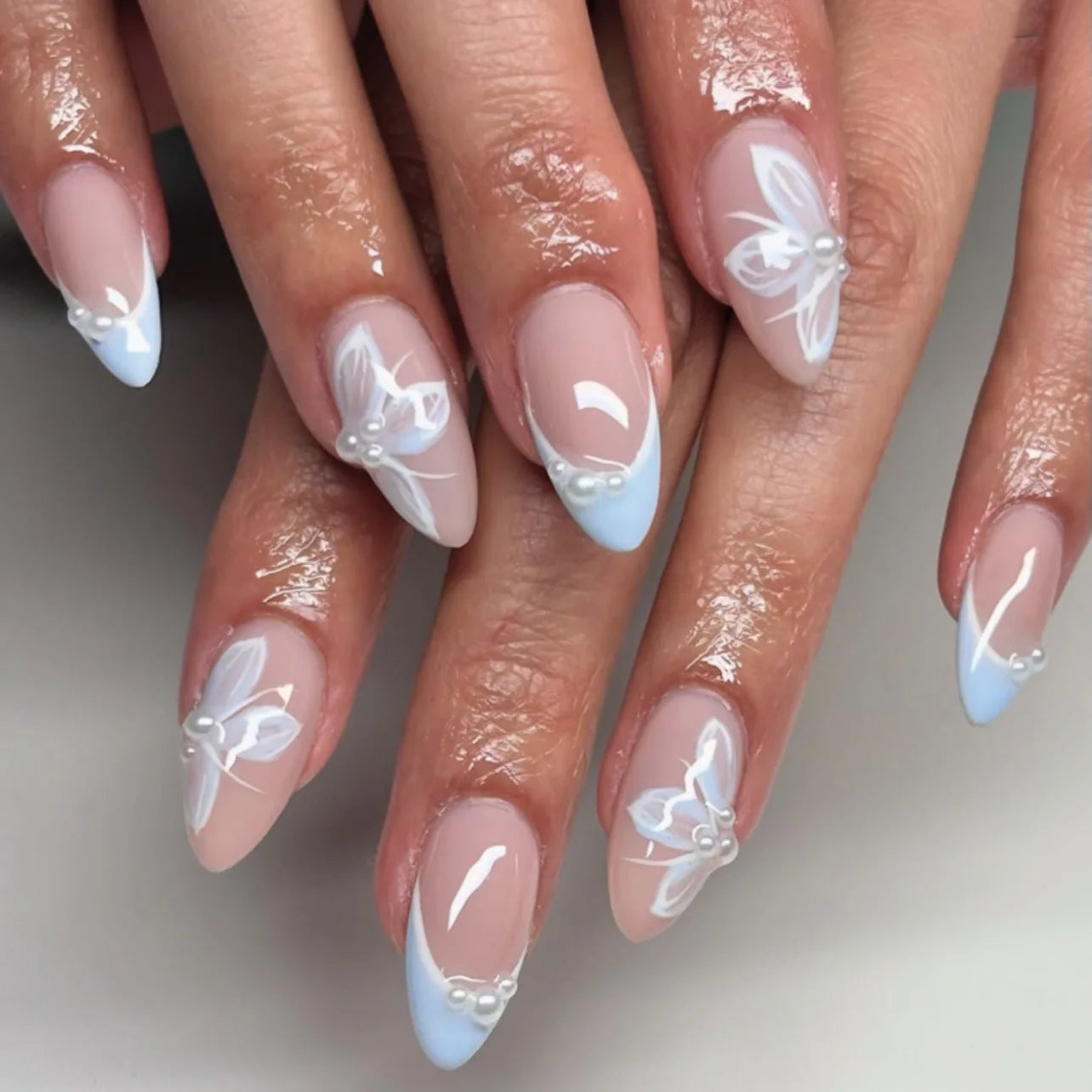 24Pcs Sweet Cool Almond Nail Set Press on Acrylic Nails 3D Floral Butterfly Fake Nail Full Cover French Tip Artificial Nails Art